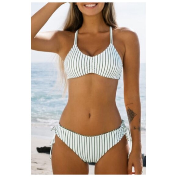**CUPSHE** 2 Piece Bikini Back Braided Straps with Reversible Bottom Large NWT - Picture 5 of 10